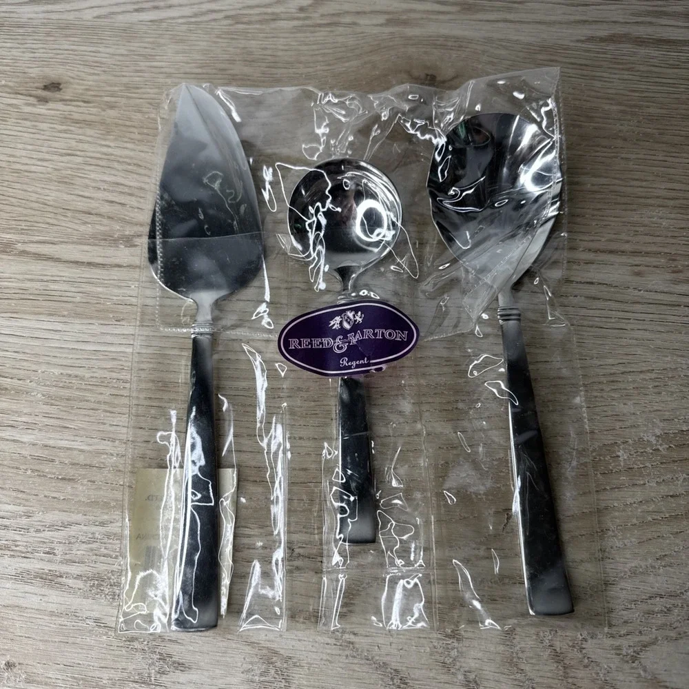 Reed & Barton REGENT Heritage Mint Serve Silverware Stainless 18/10‎ Hostess Set